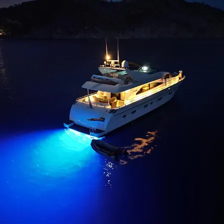 Luxury Yacht Barcelona
