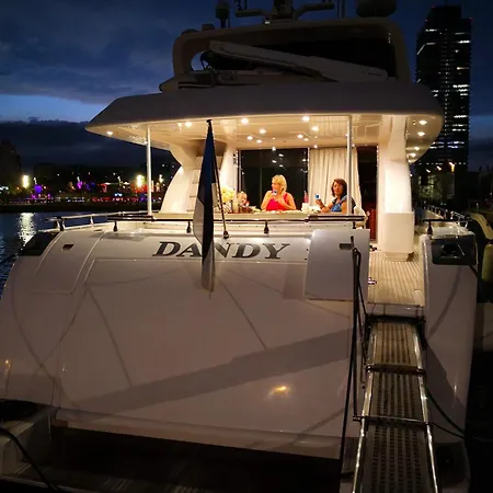 Botel Luxury Yacht
