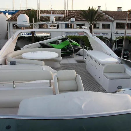 Luxury Yacht * Barcelona